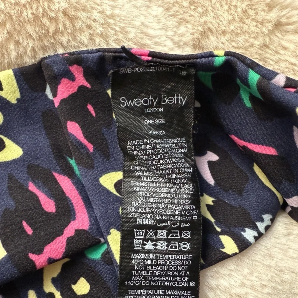 2/$20 ✨NWOT Sweaty Betty Power Headband 2.0 Blue Rainbow Leopard Print
